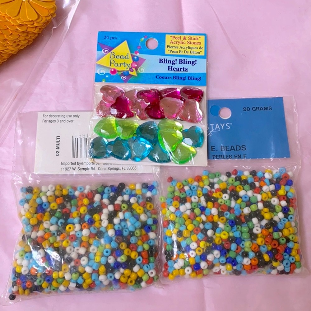 Arts & Crafts Supplies Bundle - Picture 4 of 6